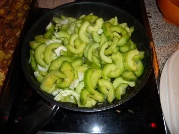 Rezept: Fl/Schwein: Gyrospfanne überbacken Bild Nr. 5 Fl/Schwein: Gyrospfanne überbacken - Rezept - Bild Nr. 5