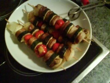 Rezept: Bratwurstschaschlik Bild Nr. 9 Bratwurstschaschlik - Rezept - Bild Nr. 9