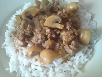 Rezept: Hachee mit Champignons Hachee mit Champignons - Rezept