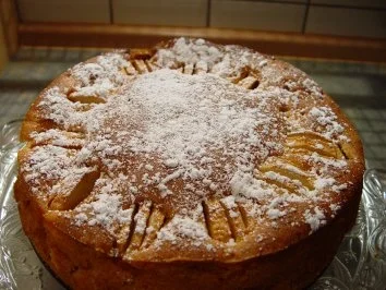Saftiger Eierlikör-Apfelkuchen - Rezept - Bild Nr. 4