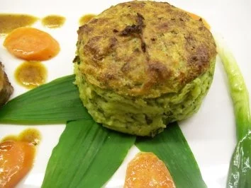 rosa Kalbsrücken/ Kartoffel-Bärlauch-Soufflé/Marktgemüse/Kalbs-Jus - Rezept - Bild Nr. 16