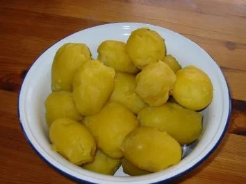 Rezept: Kartoffelsalat der nicht schwer im Magen liegt Bild Nr. 2 Kartoffelsalat der nicht schwer im Magen liegt - Rezept - Bild Nr. 2