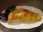 Blätterteig-Calzone gefüllt mit Hackfleisch - Rezept