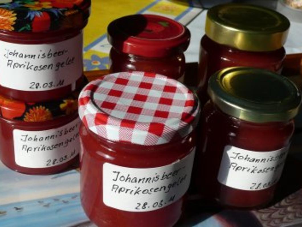 Marmelade: Johannisbeer - Aprikosengelee - Rezept - kochbar.de