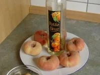 Weinbergpfirsich aus dem Ofen mit Amarettozabaglione - Rezept - Bild Nr. 2