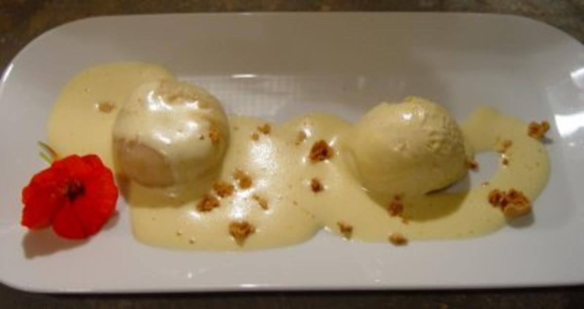 Weinbergpfirsich aus dem Ofen mit Amarettozabaglione - Rezept - kochbar.de