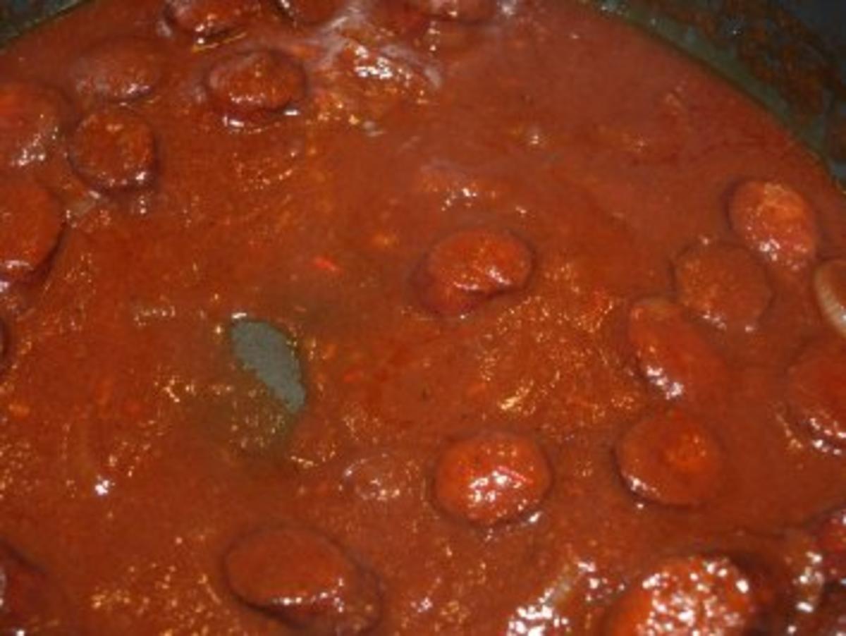 Tortelloni in würziger Tomaten-Rotwein-Soße - Rezept - Bild Nr. 4