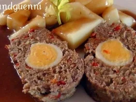 Gemüsehackbraten mit Ei - Rezept