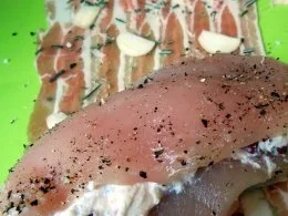 Gefüllte Hähnchenbrust auf Cranberry-Sauce mit Rosmarin-Kartöffelchen - Rezept - Bild Nr. 5