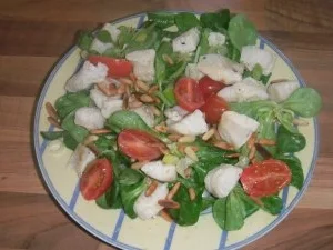 Rezept: Fischfilet an Cherrytomaten und Feldsalat! Fischfilet an Cherrytomaten und Feldsalat! - Rezept