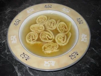 Flädlesuppe - Rezept - Bild Nr. 3