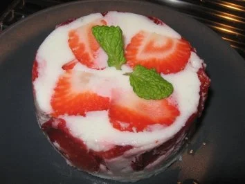 Erdbeer-Buttermilchpudding - Rezept - Bild Nr. 2