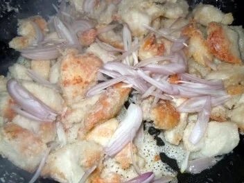 Rezept: Würziges Hähnchenfleisch mit Pommes Frites und Tzatziki Bild Nr. 8 Würziges Hähnchenfleisch mit Pommes Frites und Tzatziki - Rezept - Bild Nr. 8