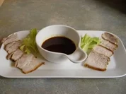 Rotgeschmorter Schweinebauch - Rezept