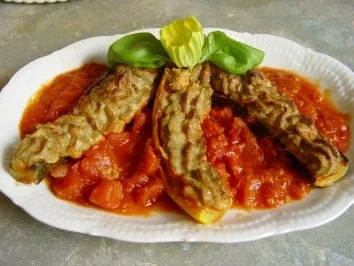 Rezept: Zucchini mit Thunfischfüllung Zucchini mit Thunfischfüllung - Rezept