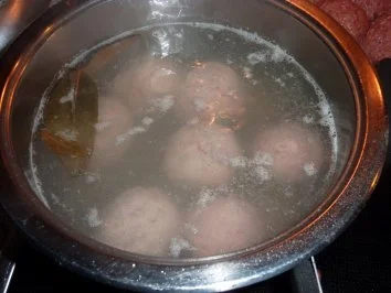 Rezept: Fl/Rind/Schwein: Königsberger Klopse Bild Nr. 6 Fl/Rind/Schwein: Königsberger Klopse - Rezept - Bild Nr. 6