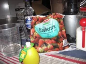 Rezept: Erdbeerlimes Erdbeerlimes - Rezept