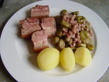 Dicke Bohnen mit Speck - Rezept