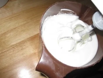 Haselnuss-Bisquit - Rezept - Bild Nr. 2