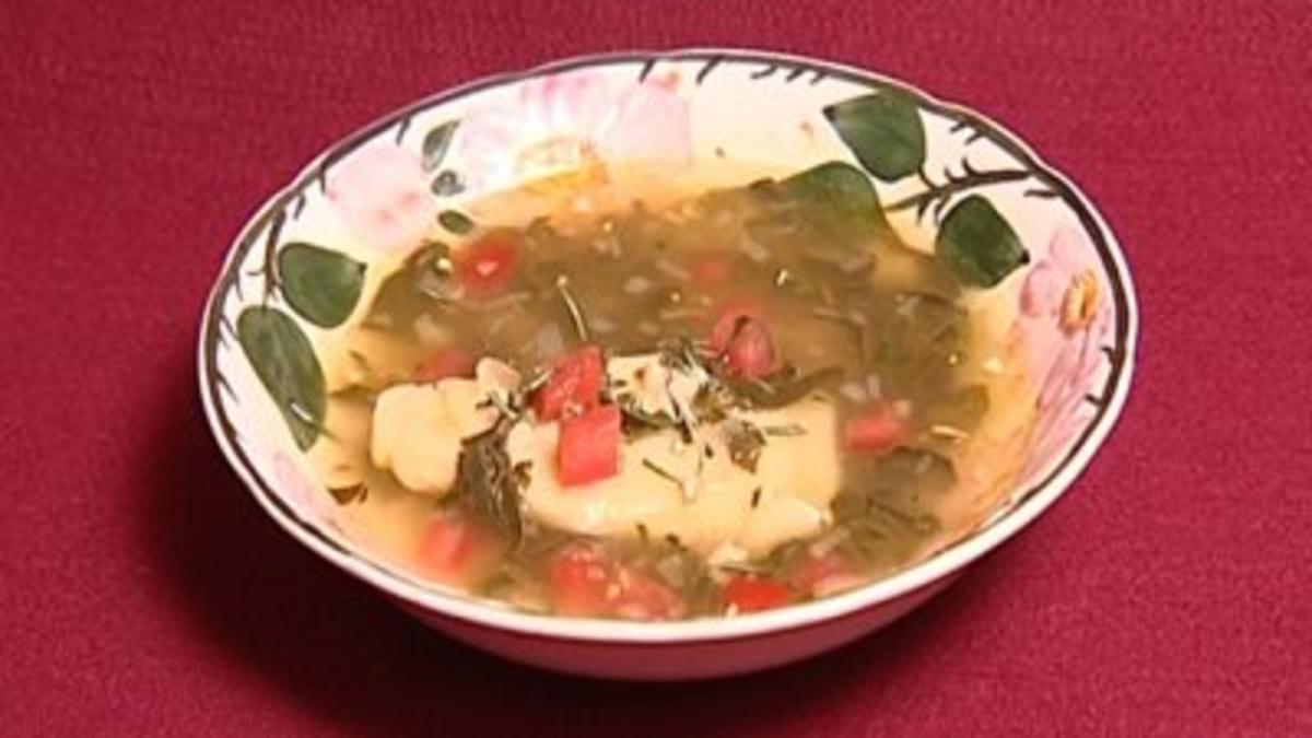 Spinatsuppe mit Parmesanravioli (Eva Jacob) - Rezept