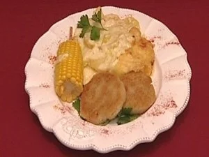 Rezept: Blumenkohlbratlinge mit Kartoffelgratin (Sarah Knappik) Blumenkohlbratlinge mit Kartoffelgratin (Sarah Knappik) - Rezept