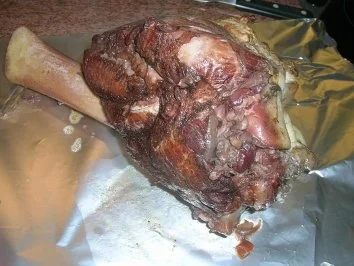 Kalbshaxe aus dem Ofen  mit Salbei-Rosmarin-Kartoffeln im Speckmantel - Rezept - Bild Nr. 9