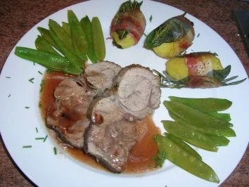 Kalbshaxe aus dem Ofen  mit Salbei-Rosmarin-Kartoffeln im Speckmantel - Rezept - Bild Nr. 10