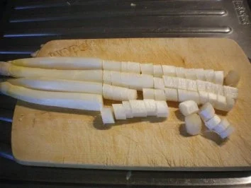 Rezept: Tina`s Spargelcreme-Suppe Bild Nr. 3 Tina`s Spargelcreme-Suppe - Rezept - Bild Nr. 3