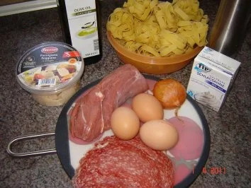 Nudeln : Bandnudeln mit Schweinefilet und Salami - Rezept - Bild Nr. 2