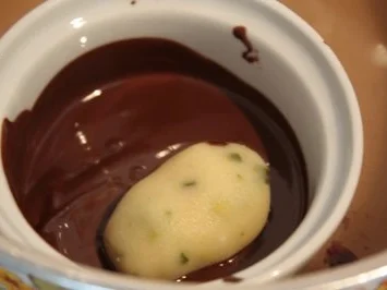 Rezept: Konfekt "Ostereier" Bild Nr. 5 Konfekt "Ostereier" - Rezept - Bild Nr. 5