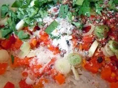 Rindfleisch-Paprika-Teigtaschen mit Joghurt-Minz-Dipp - Rezept - Bild Nr. 6