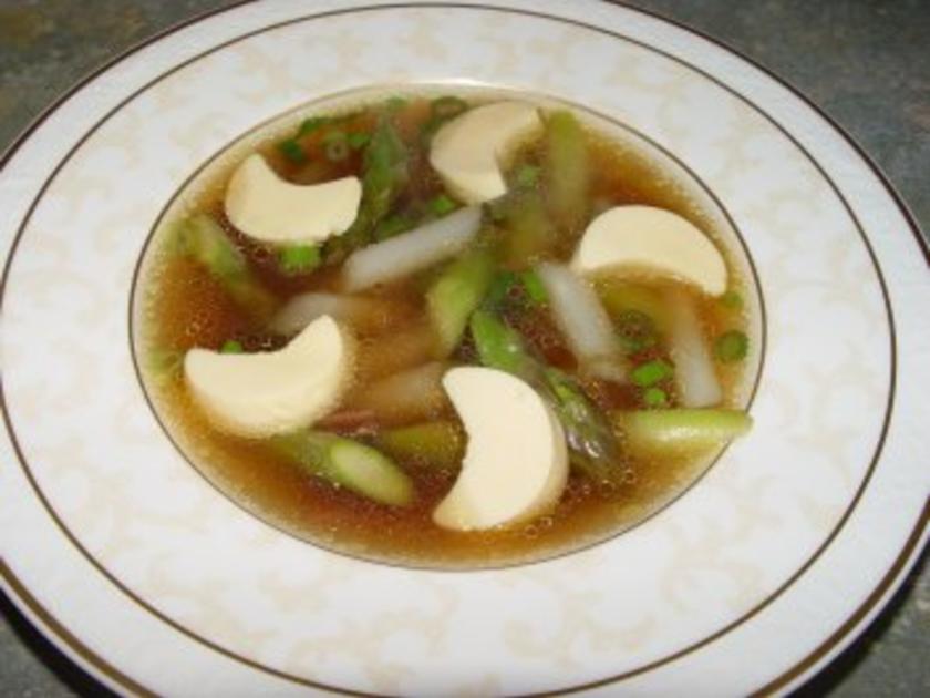 Bouillon mit Eierstich und Steinpilzklößchen Rezepte kochbar.de