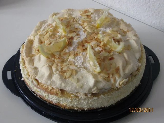 Rezept: Lemon - Curd - Baiser - Torte Lemon - Curd - Baiser - Torte - Rezept