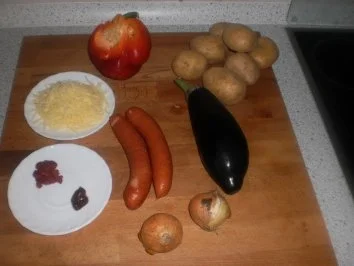 Grillwurst ~ Knoblauch-Kartoffelbrei ~ Aubergine überbacken - Rezept - Bild Nr. 2