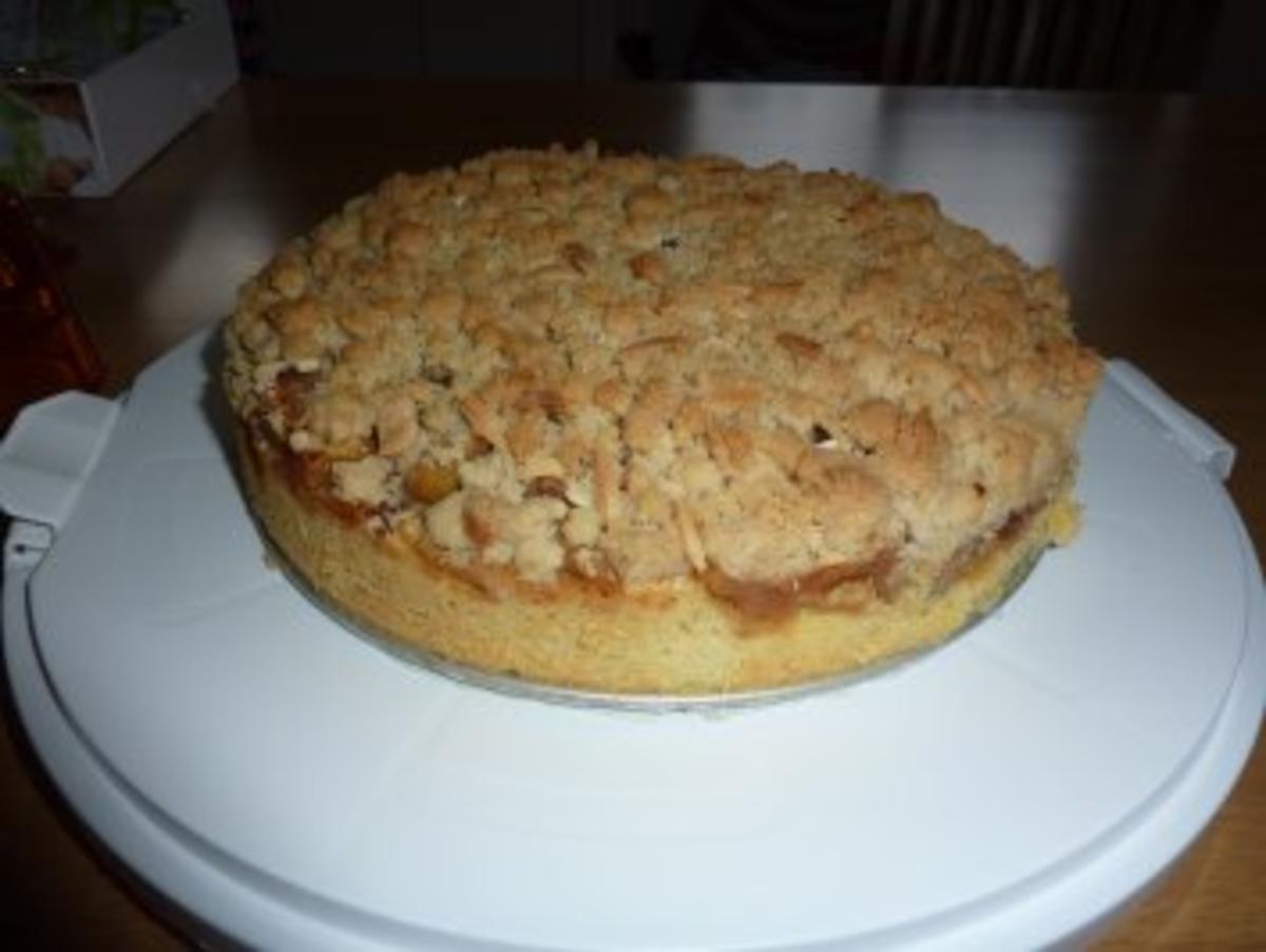 Bratapfelkuchen mit Zimt-Mandel-Streusel - Rezept - Bild Nr. 2