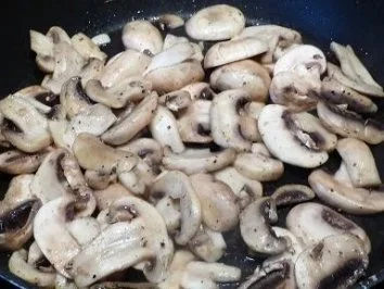 Überbackenes Putenschnitzel auf Mie-Nudelbett - Rezept - Bild Nr. 8