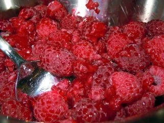 Rezept: Rasberry Curd Bild Nr. 2 Rasberry Curd - Rezept - Bild Nr. 2