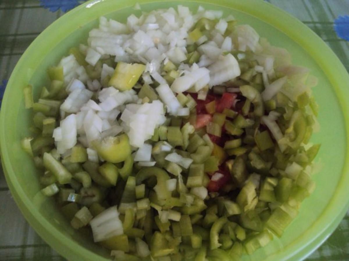 Scharfer Salat zu gegrilltem - Rezept - Bild Nr. 3