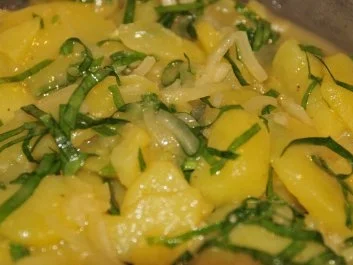 Rezept: warmer Kartoffelsalat mit Bärlauch Bild Nr. 3 warmer Kartoffelsalat mit Bärlauch - Rezept - Bild Nr. 3