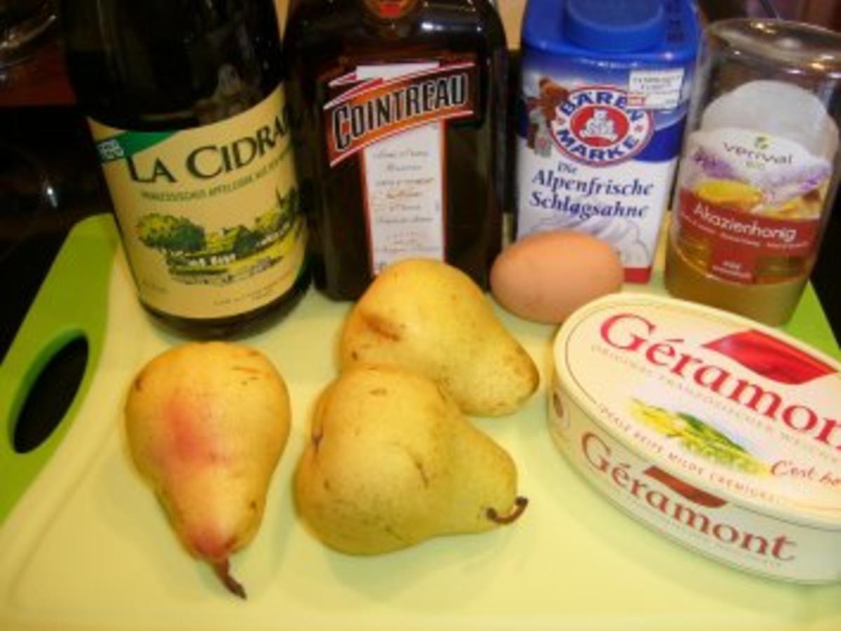 Birne auf Käse und Blätterteig - schnell &amp; einfach - 222 kcal/100g