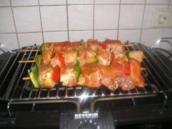 Rezept: Schaschlik-Spießchen von der Pute Bild Nr. 4 Schaschlik-Spießchen von der Pute - Rezept - Bild Nr. 4