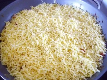 Rezept: Käsespätzle nicht ganz vegetarisch Bild Nr. 4 Käsespätzle nicht ganz vegetarisch - Rezept - Bild Nr. 4