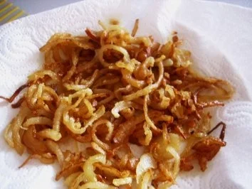 Rezept: Käsespätzle nicht ganz vegetarisch Bild Nr. 7 Käsespätzle nicht ganz vegetarisch - Rezept - Bild Nr. 7