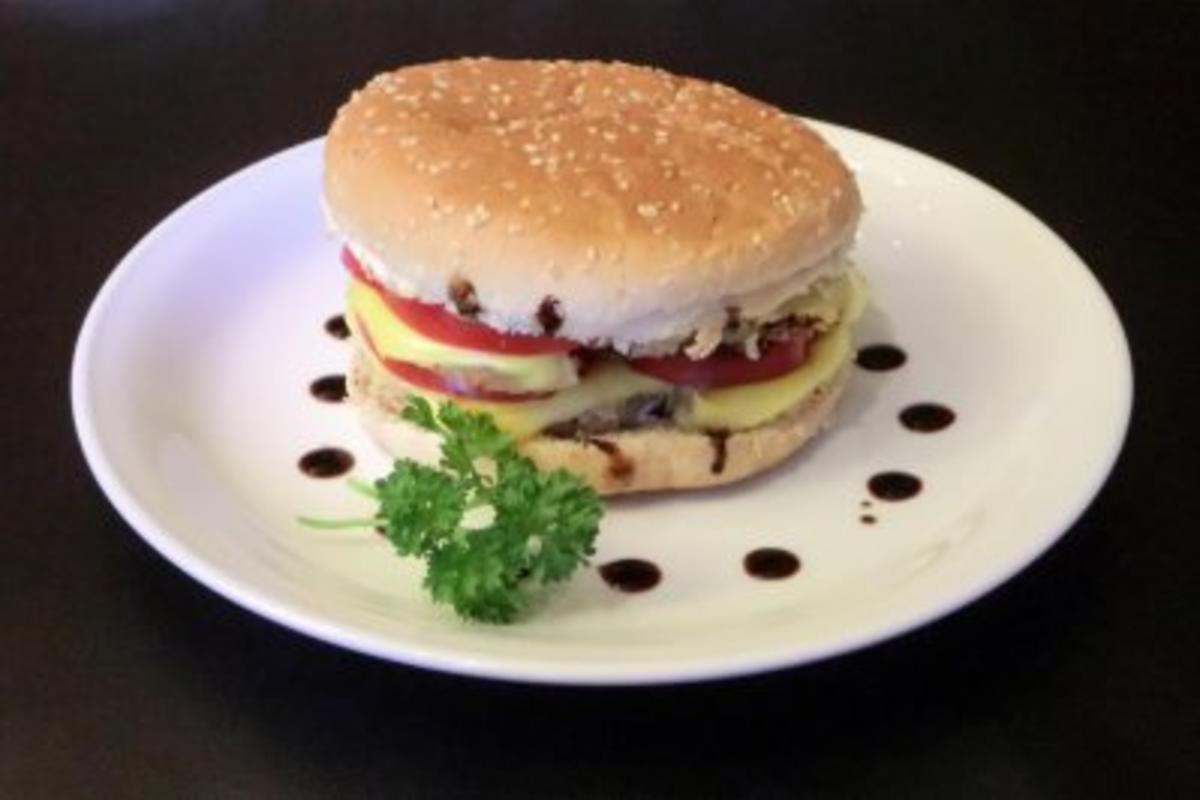 Bilder für Ananas-Tomate-Mozzarella-Burger - Rezept