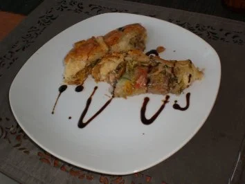 Rezept: Michi's feiner Lauchgemüsestrudel Michi's feiner Lauchgemüsestrudel - Rezept