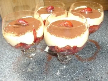 Beerendessert a la Tiramisu - Rezept