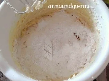 Rezept: Erdbeer- Baiser- Kuchen Bild Nr. 5 Erdbeer- Baiser- Kuchen - Rezept - Bild Nr. 5