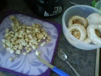 Gefüllte Champignons mit knuspriger Haube - Rezept - Bild Nr. 5