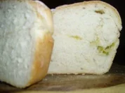 Mit Lauch und Käse gefülltes Weissbrot - Rezept