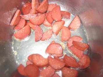 Rezept: Tagliatellen-Auflauf mit Knoblauchwurst Bild Nr. 3 Tagliatellen-Auflauf mit Knoblauchwurst - Rezept - Bild Nr. 3